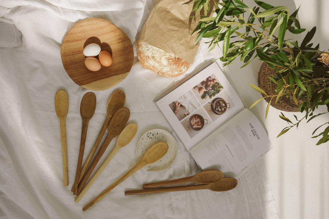 Kitchen & Dining
